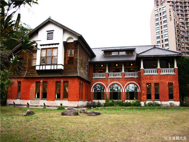 [노쇼핑/노옵션/노팁/5성호텔]＜양명산 티엔라이 온천＞대만/베이터우/예류/스펀/지우펀 4일 (101전망대+발마사지+천등체험/5대특식+펑리수)